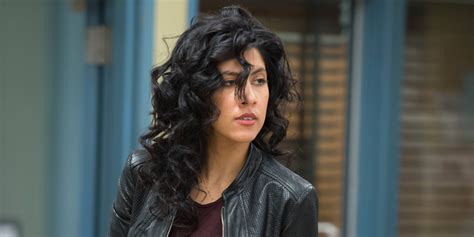 Brooklyn Nine Nine S Stephanie Beatriz On How A Badass Latina Breaks Stereotypes HuffPost