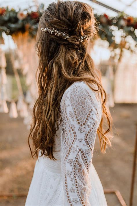 Labude Koeln Boho Bridal Hairstyle With Our Headpiece Chiara