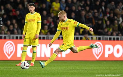 Fc Nantes Fc Nantes Fc Lorient Live Le Match En Direct H