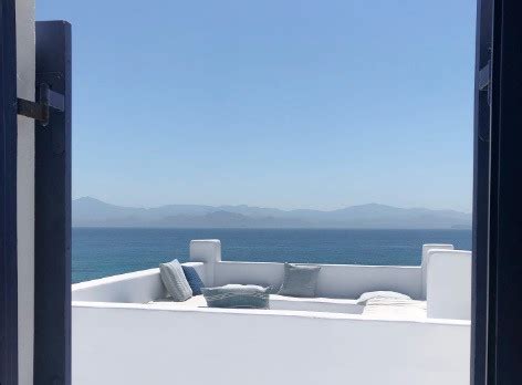 St Phane Bern Il Vend Son Incroyable Villa Grecque De Paros