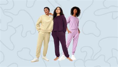 20 Cozy Loungewear Sets To Buy Right Now Free People Lululemon Amazon Glamour