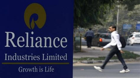 Reliance Industries Q3 Results कंपनी का मुनाफा बढ़कर ₹18540 करोड़ पर