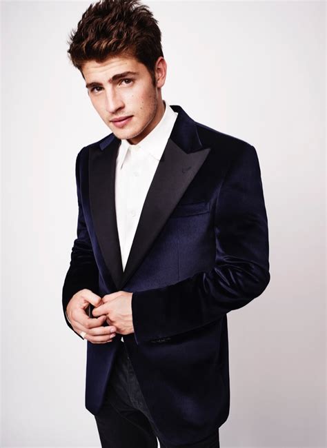 Exclusive Gregg Sulkin By Benjo Arwas Talks Dont Hang Up Fashion