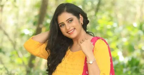 Geetha Bharathi Bhat Actress And Singer Of Bigg Boss Kannada 8