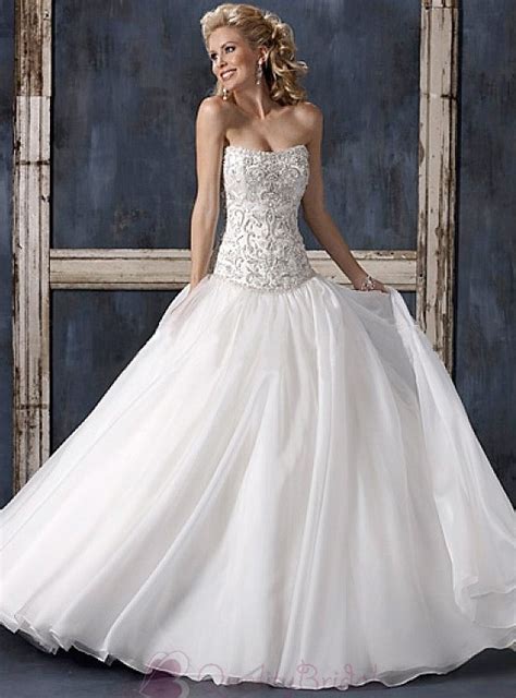 Elegant Exquisite Charming Strapless Ball Skirt Wedding Dress W2347