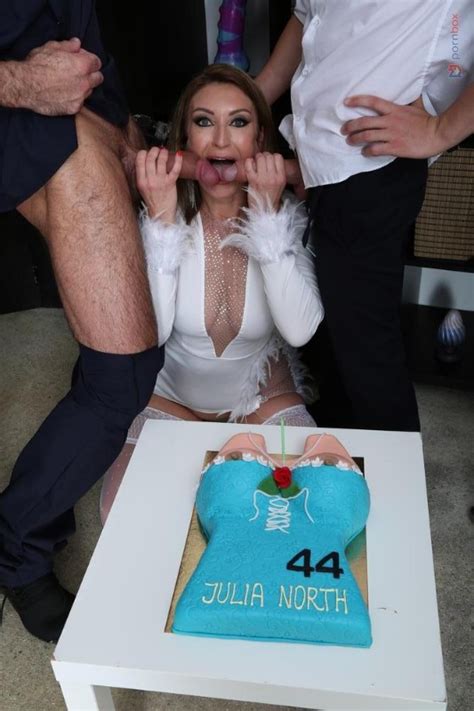 Birthday Party Julia North On DAP Ass To Mouth Extreme Deepthroat Pee Drink