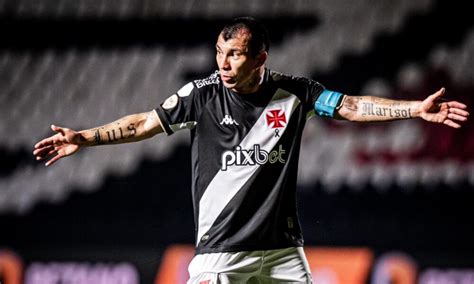 La Fuerte Denuncia De Un Futbolista Contra Gary Medel En Brasil Tengo