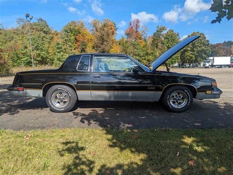 Oldsmobile Grey Rwd Automatic For Sale