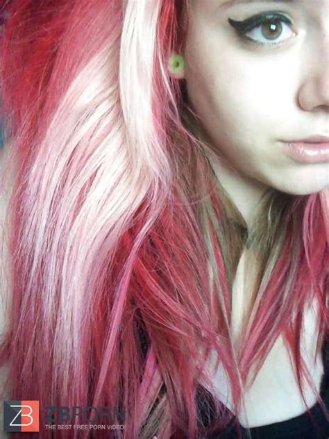 Youthfull Mega Bitch ZB Porn