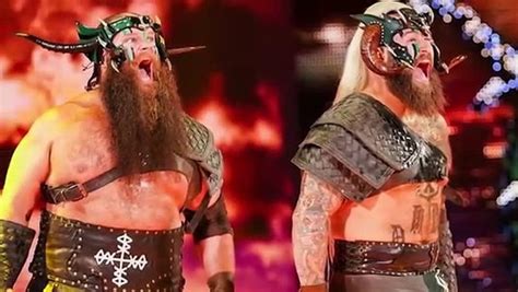 Bray Wyatt New WWE Gimmick REVEALED WWE Superstar Shake Up Moves