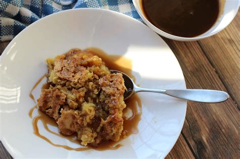 Old Fashioned Apple Pudding Cake With Caramel Sauce MEtirementblog