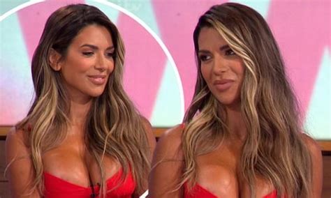 Love Island S Ekin Su Suffers Wardrobe Malfunction On Loose Women