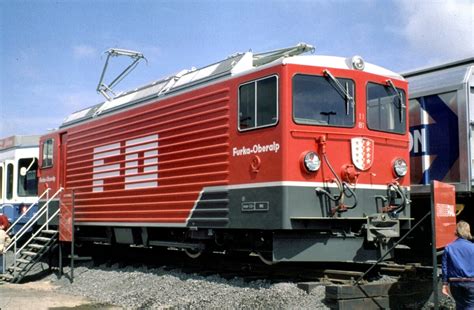 Der vierachsige Steuerwagen 2 Klasse mit Gepäckabteil MGB BDt 4363