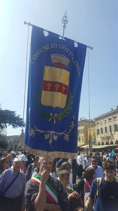 Verona Snobba La Cosiddetta Marcia Per La Famiglia I Partecipanti