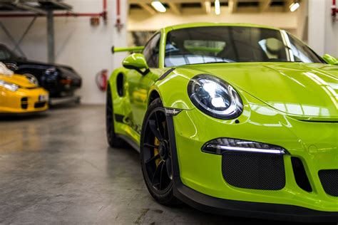 Birch Green Porsche 911 GT3 RS Looks Sublime