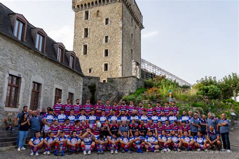 Le FC Lourdes Rugby choisit le Château fort pour la présentation