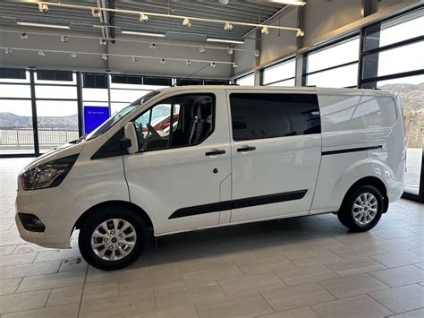 Bruktbil Til Salgs Ford Transit Custom 2023 Hvit 170 Hk Kasse