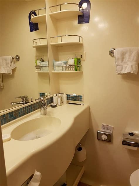 Azura Cabin C253