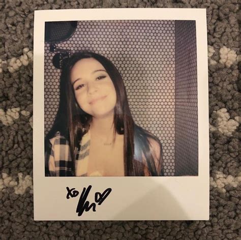 Momo2252001 Via Instagram Bea Miller Bea Miller Miller Aesthetic