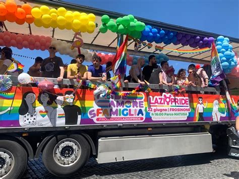 Pi Diritti Per Tutti Un Milione Di Persone Al Pride Di Roma