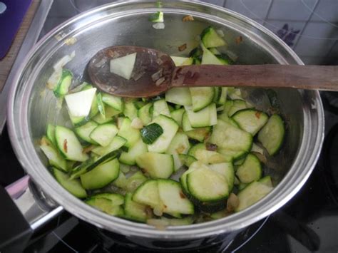 Gem Sebeilage Zucchinigem Se Rezept Kochbar De