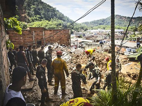 Exército Brasileiro mobiliza efetivo em apoio à população em São