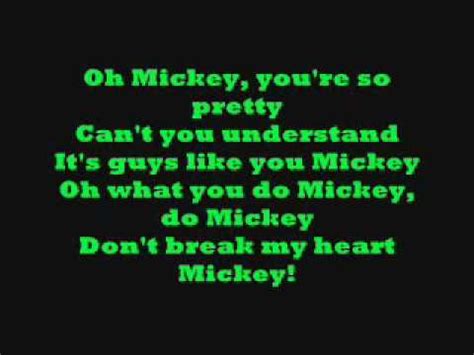 Hey Mickey! with lyrics Chords - Chordify