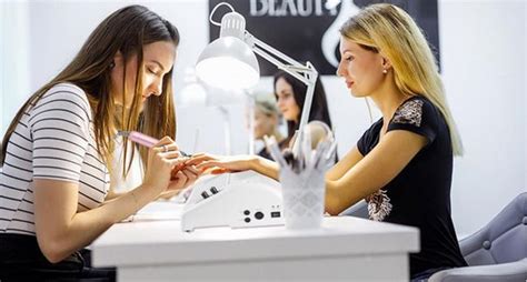 Какво представлява прахоуловителят за нокти? - Nailsbg