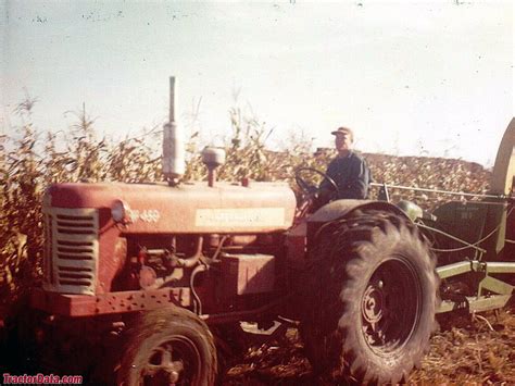 International Harvester W 450 Tractor Photos Information