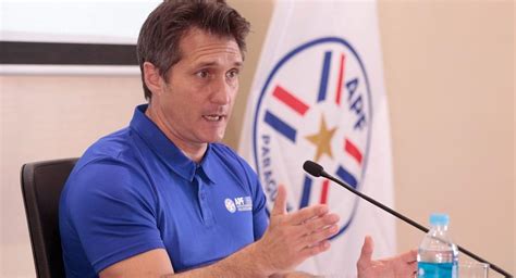 Bomba Guillermo Barros Schelotto dejó de ser entrenador de Paraguay