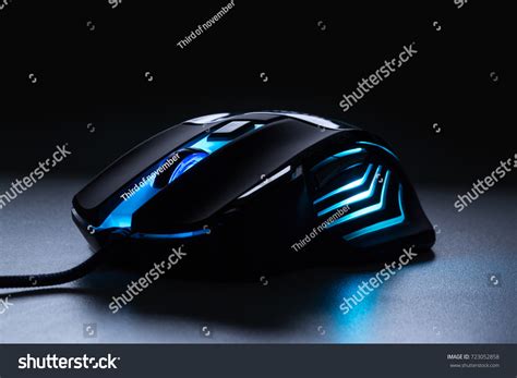 Blue Light Computer Gaming Mouse Dark Stock Photo 723052858 | Shutterstock