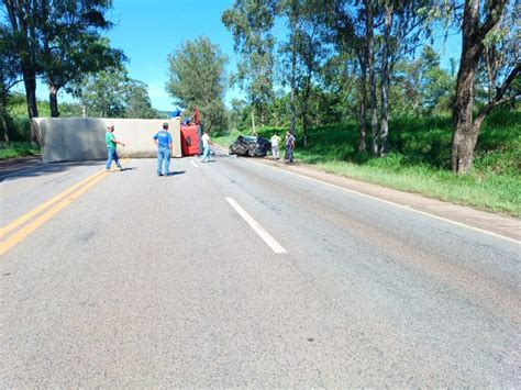 Itaúna Morre vítima de acidente envolvendo três veículos na MG 050