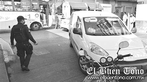 Chocan En La Colonia Centro El Buen Tono