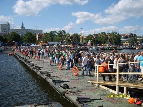 Most Pontonowy Na Odrze Podczas Tall Ship Races W Szczecinie Most