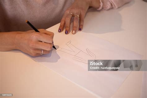 Patient And Psychologist At Drawing Personality Test Stock Photo ...