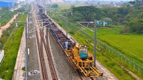 Suksesl Pemasangan Rel Kcjb Di Peron Stasiun Padalarang 5 April 2023