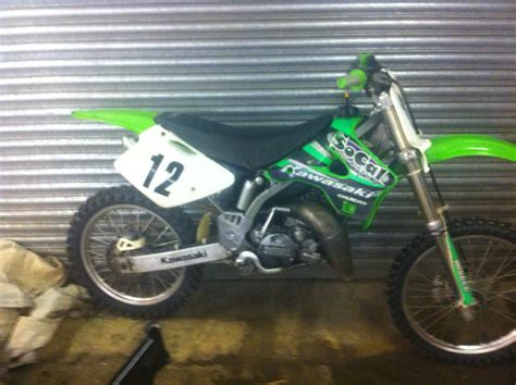 kawasaki kx125 motocross bike