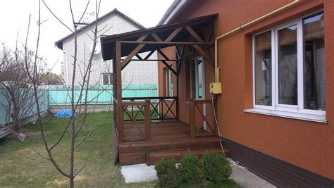 Деревянный навес к дому ᐉ Купить в Киеве: цена, фото - Woodom