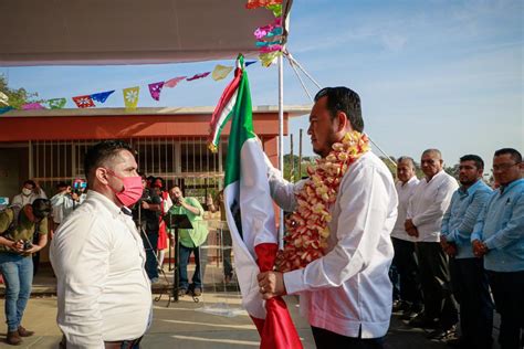 IEEPO on Twitter Rendir honores a los Símbolos Patrios es abrazar