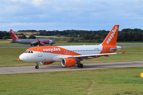 G Ezgg Airbus A Easyjet Edinburgh Airport Graham Tiller Flickr