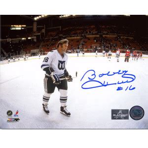 Bobby Hull Archives - Slapshot Signatures