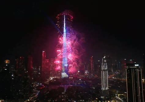 WATCH: Dubai 2024 New Year’s fireworks Burj Khalifa display - Arabian ...