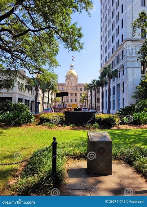 Savannah Georgia Tourism Editorial Image Image Of Plaza