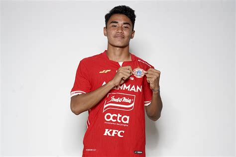 Profil Muhammad Ferarri Proteksi Ketat Dari Orang Tua