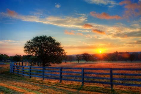 Sunrise In The Texas Hill Country Beautiful Sunrise Texas Hill