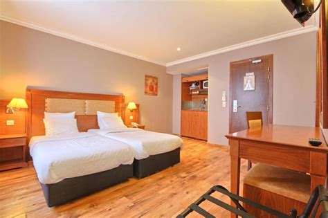 121 Paris Hotel Secure Your Hotel Self Catering Or Bed And
