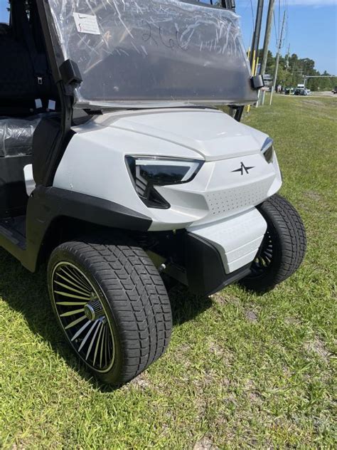 2023 White Atlas 4 Passenger Non Lifted Lithium Golf Cart Journey