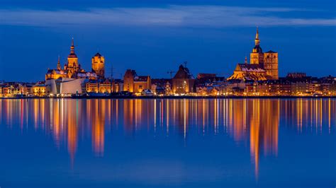 Stralsund During The Blue Hour Foto And Bild Deutschland Europe