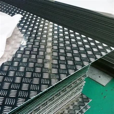 Aluminum Tread Plate Checker Plate 5 Bar Embossed Aluminum Sheet