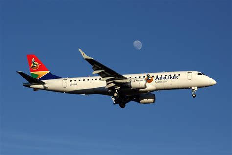 South Africas Airlink Looks To Standardize Its E190e195 Fleet